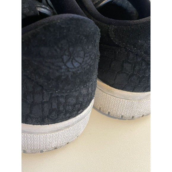 Women's Retro Low Black Python Print AJ6004-010 Size 5 Nike Air - Picture 11 of 13